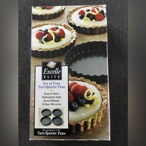 Wilton Excelle Elite 4” Tart/Quiche Pans NEW IN BOX!!